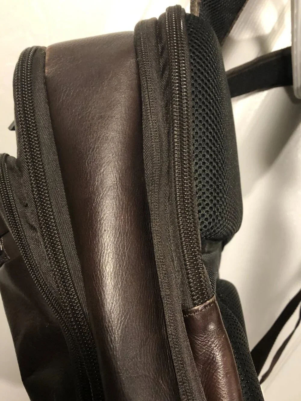 Kenneth Cole Reaction men work backpack light travel in brown leather, Padded